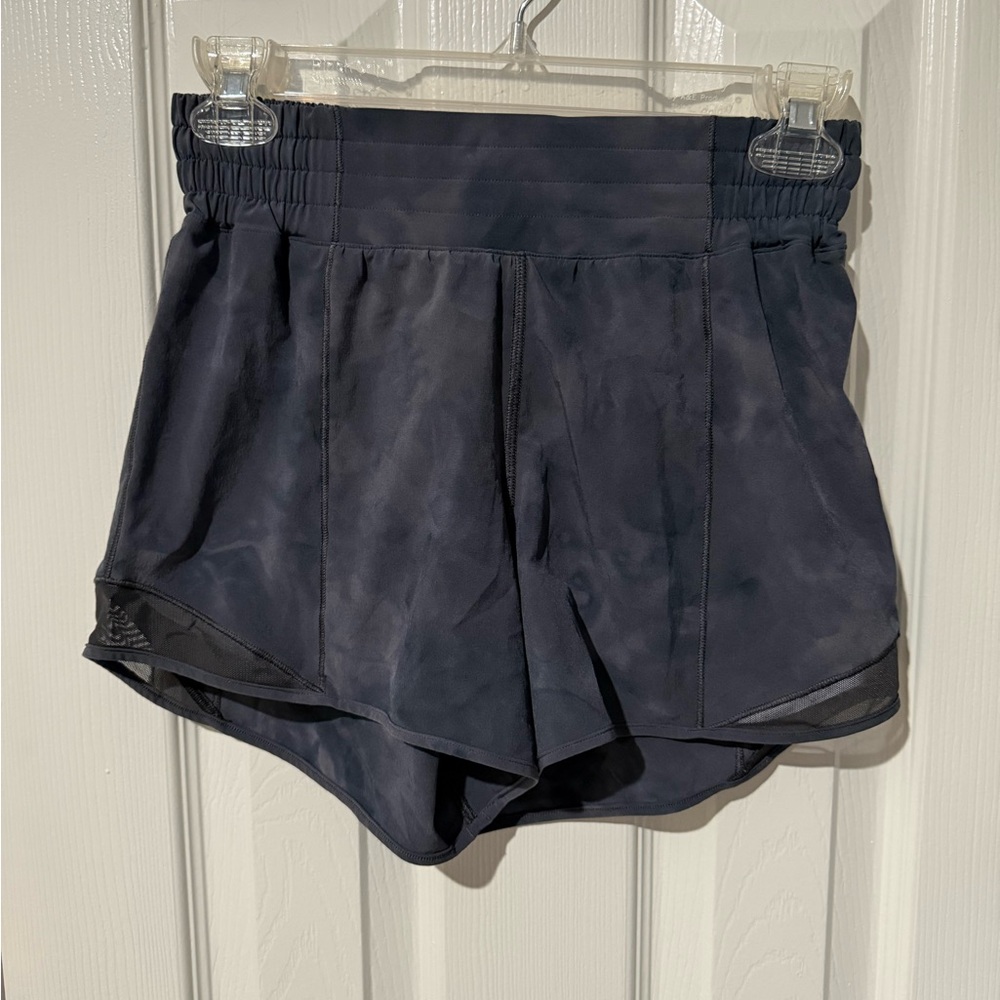 Lululemon hotty hot shorts HR 4”